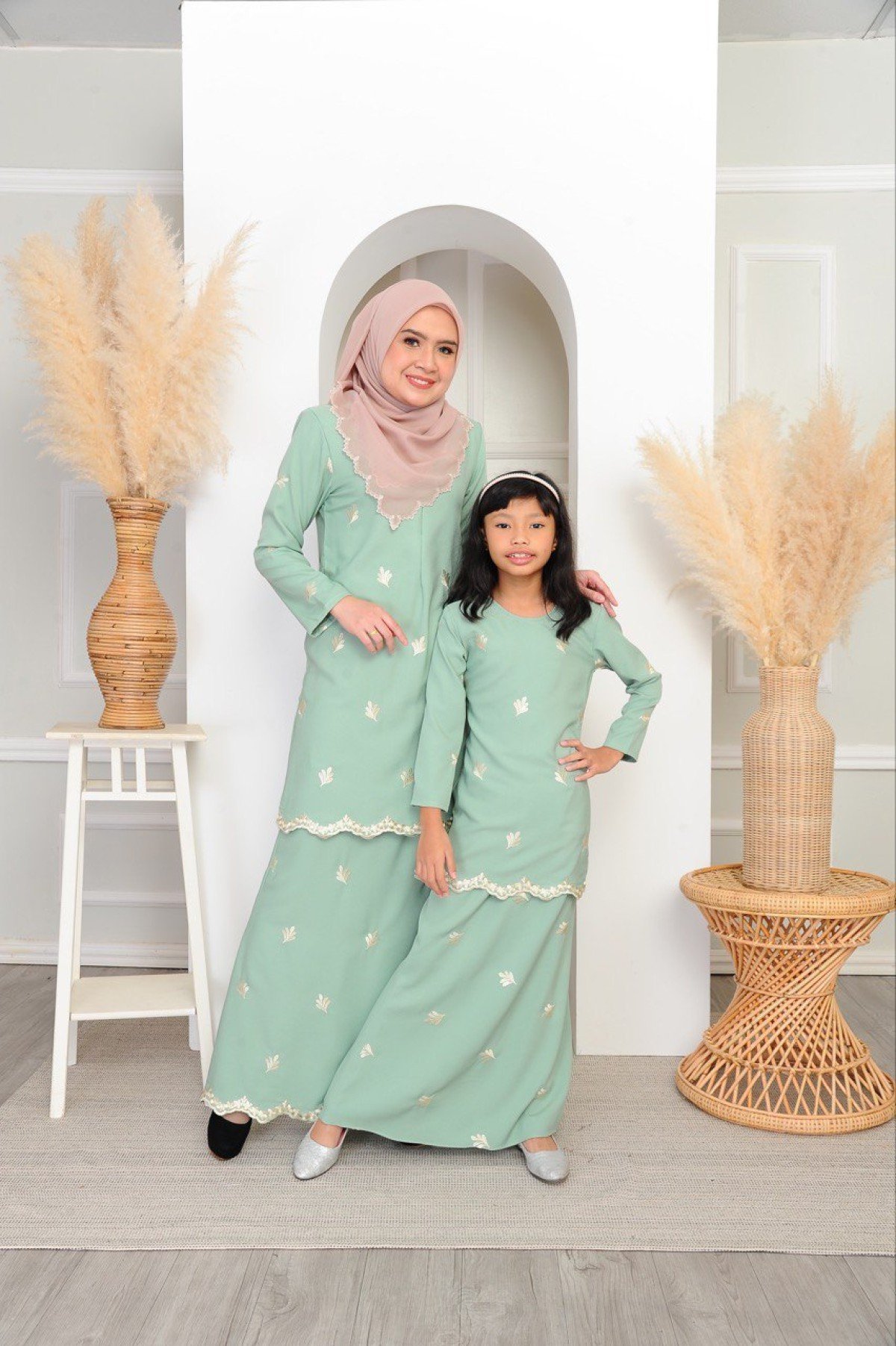 ADULT-ORKED-KURUNG-MINT-GREEN-3.jpeg Seroja Batik - Batik Brown - Image 3