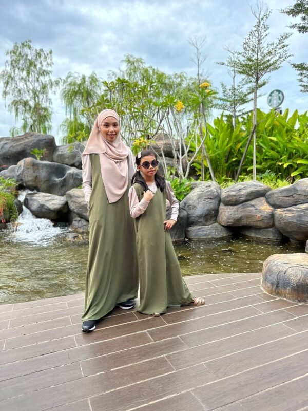 (ADULT) LOLA DRESS -MATCHA