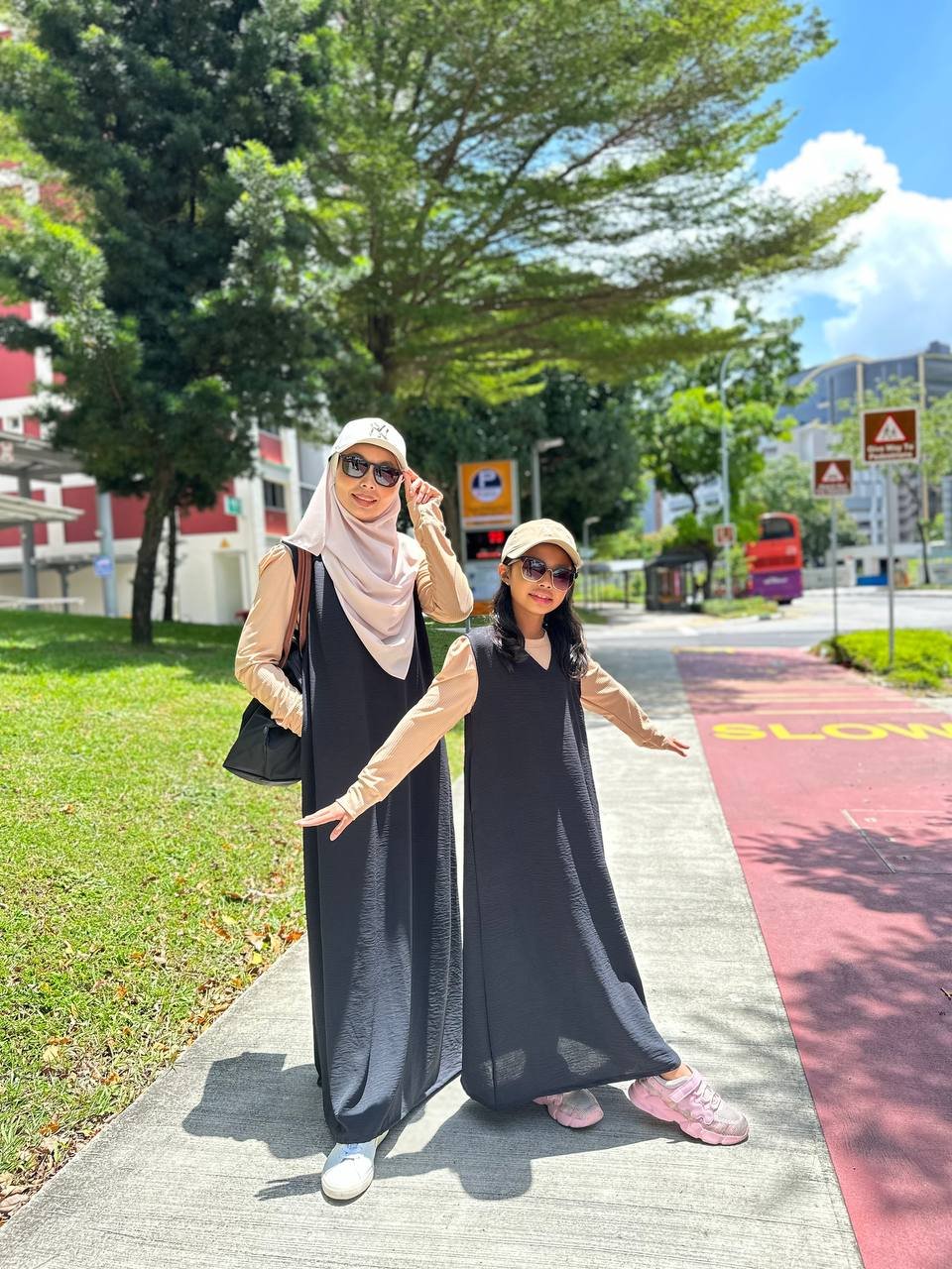 black pair 2 (ADULT) LOLA DRESS -BLACK - Image 4