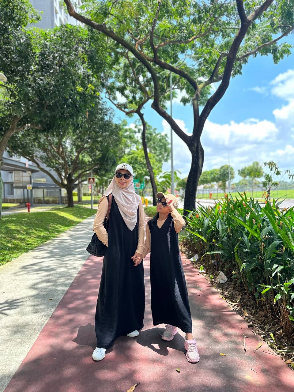 black pair 4 (ADULT) LOLA DRESS -BLACK - Image 6