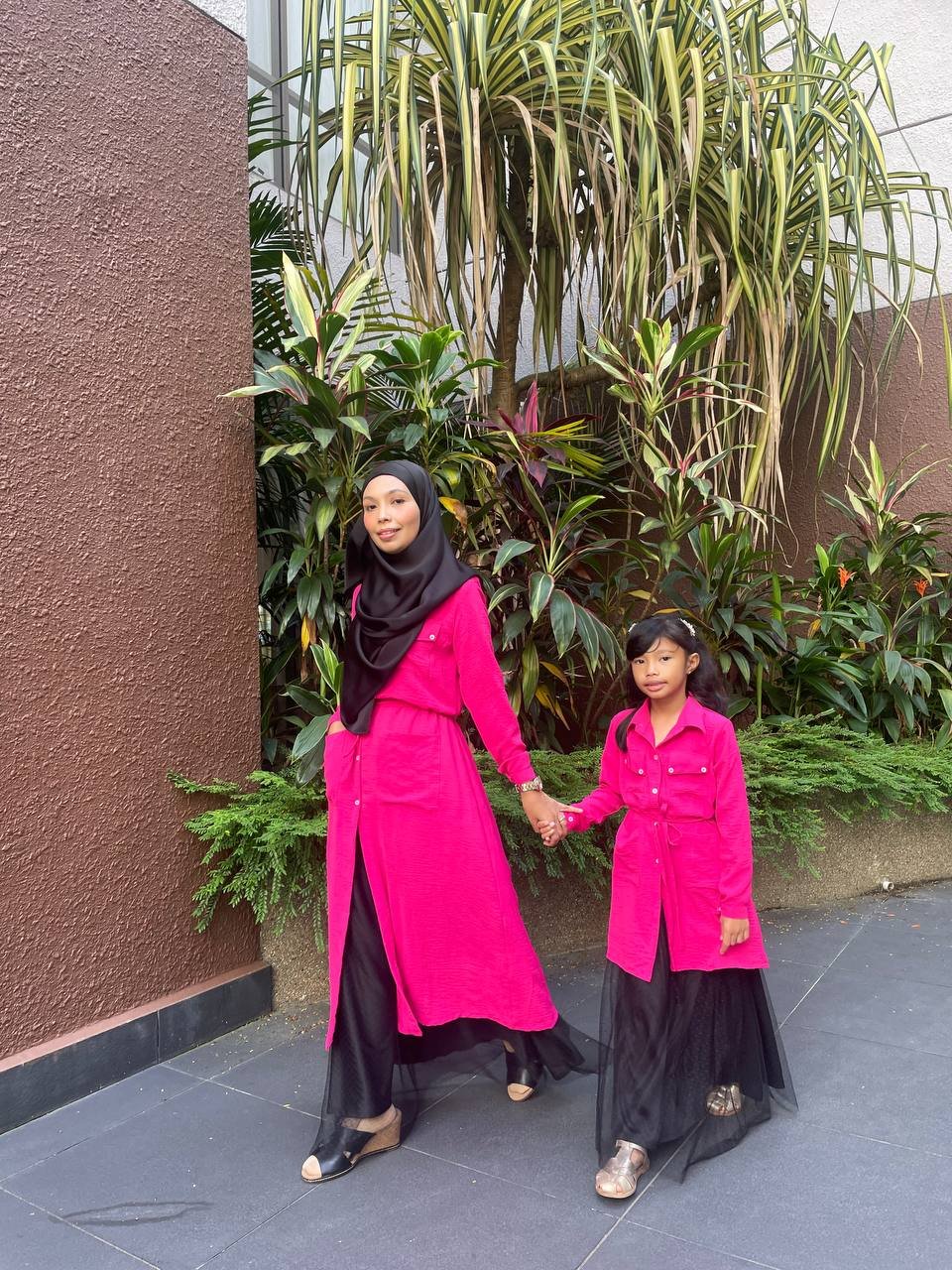 hot pink pair (ADULT) LEONA TUNIC -HOT PINK - Image 4