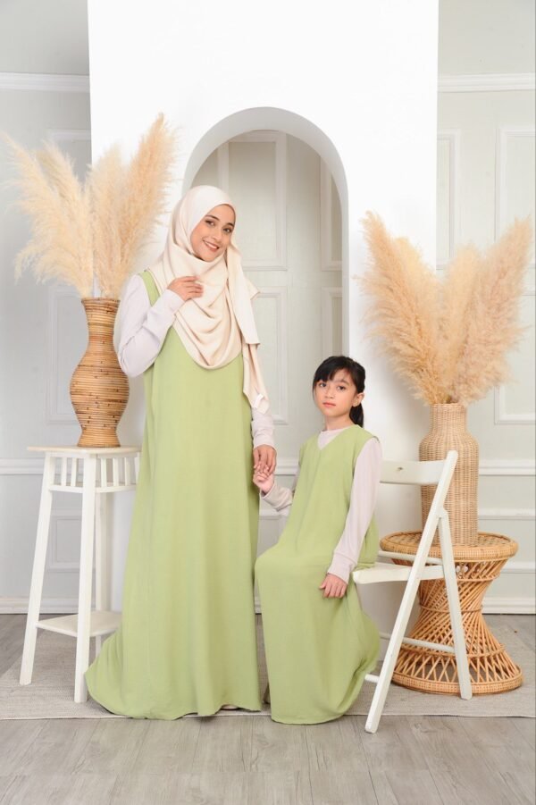 (ADULT) LOLA DRESS -PISTACHIO