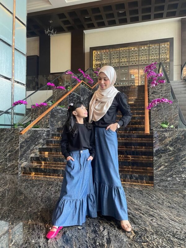 (ADULT) LUNA LACE TOP & DENIM SKIRT