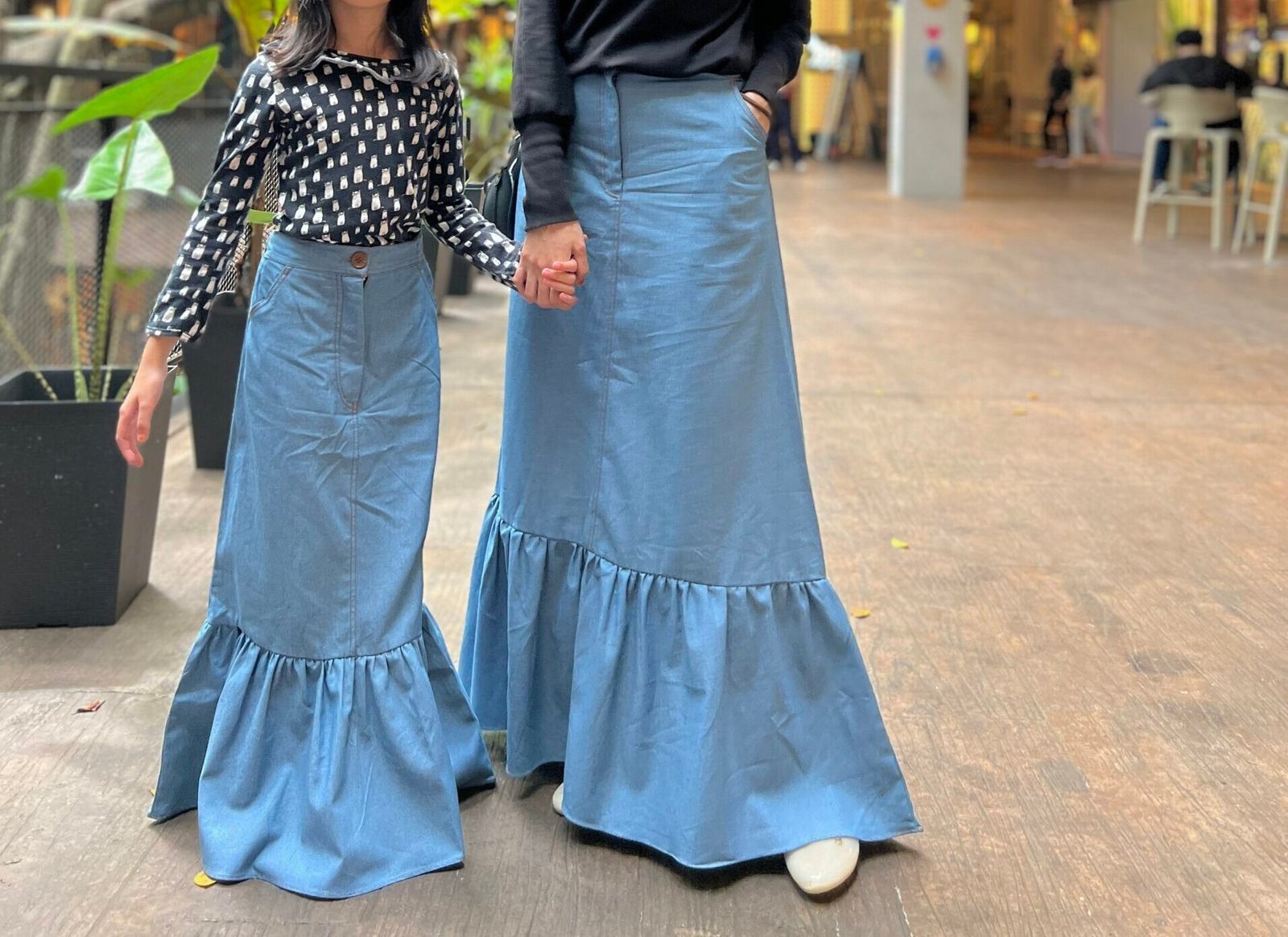 Light Pair 2 (ADULT) DENIM SKIRT -LIGHT - Image 4