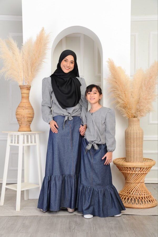 (ADULT) JANE CHECKERED TOP -BLACK