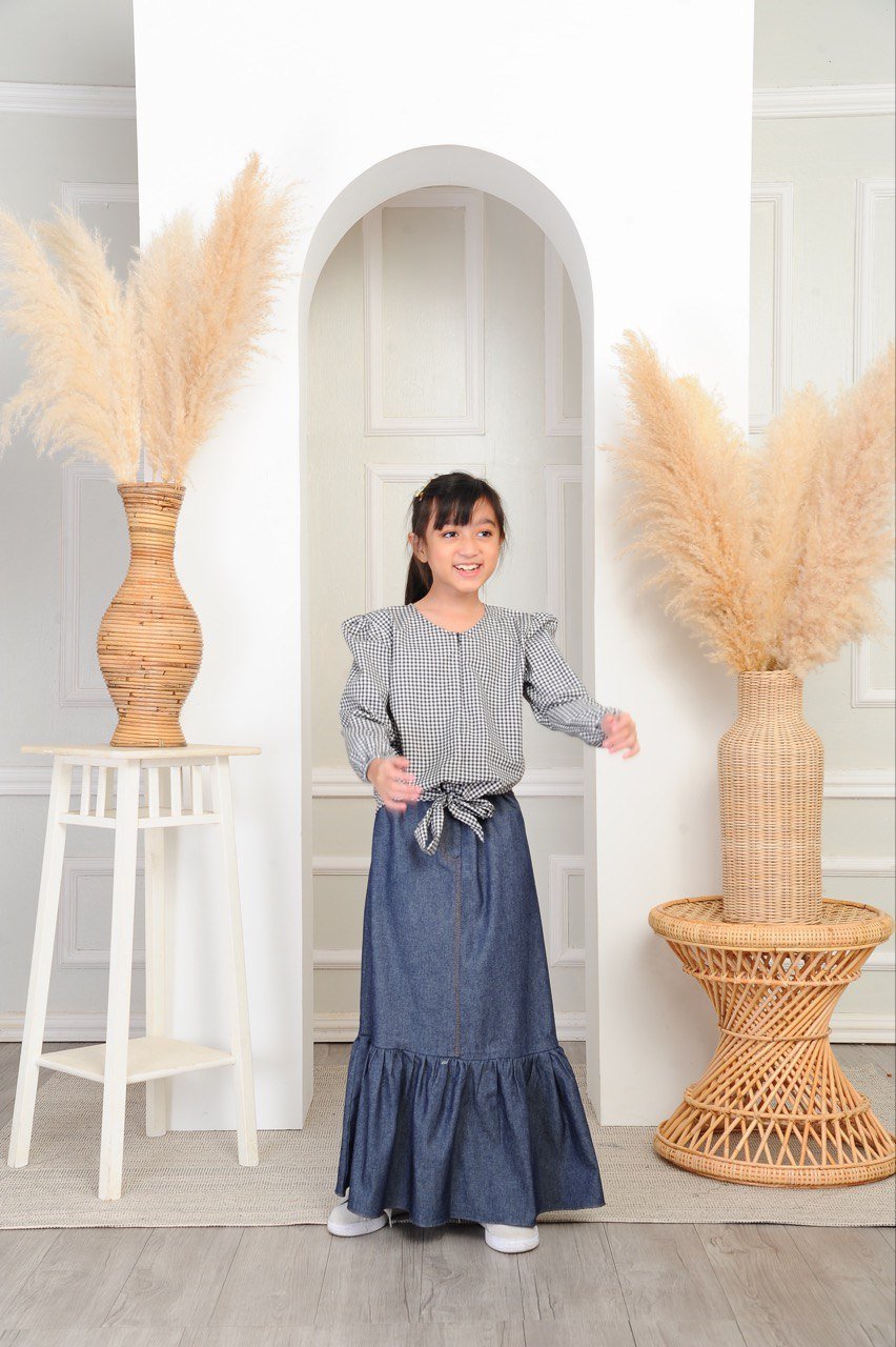 skirt dark kids 2 (KIDS) JANE CHECKERED TOP -BLACK - Image 4