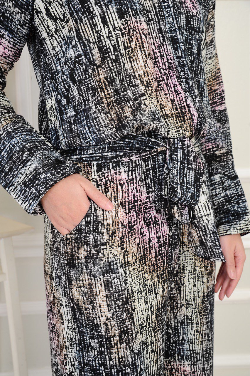 black blush closeup (ADULT) AVERY JUMPSUIT -BLACK BLUSH - Image 3