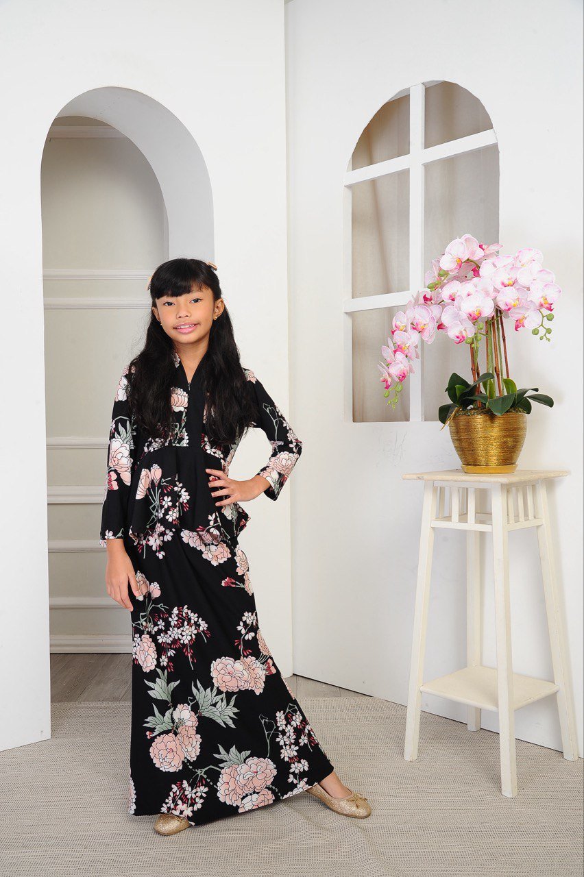 black kids 2 (KIDS) THALIA KEBAYA PEPLUM -BLACK - Image 2