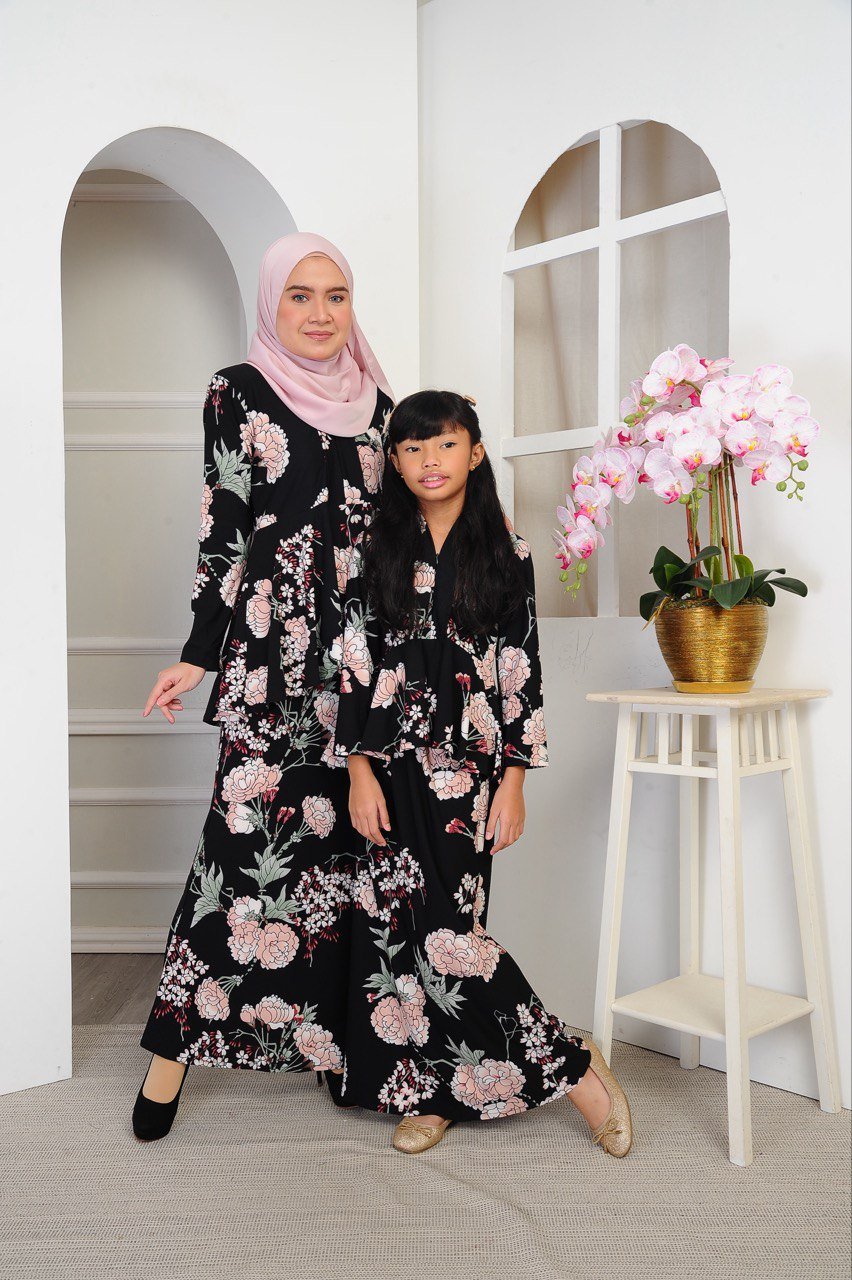 black pair (KIDS) THALIA KEBAYA PEPLUM -BLACK - Image 4
