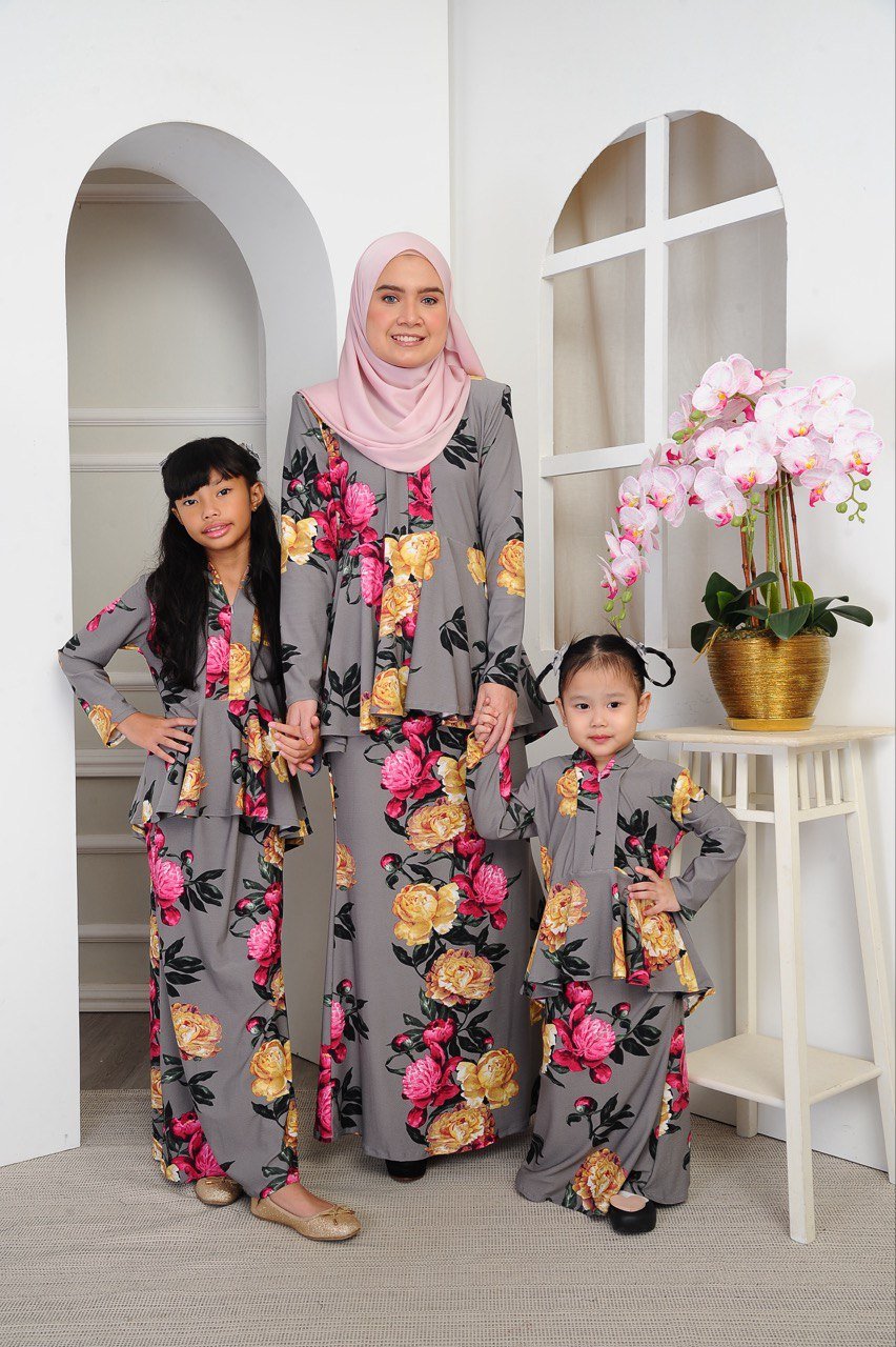 grey family (KIDS) THALIA KEBAYA PEPLUM -GREY - Image 6