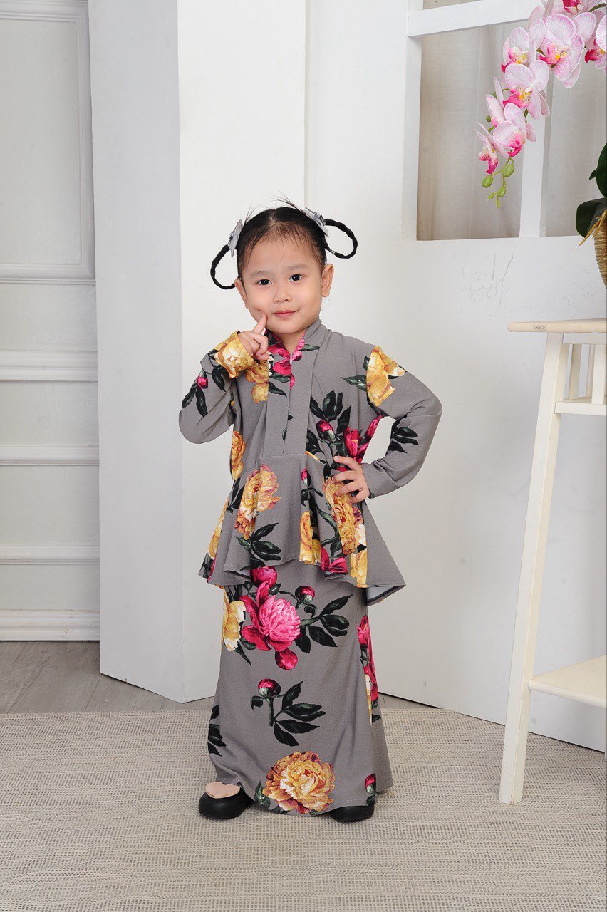grey kids 4 (KIDS) THALIA KEBAYA PEPLUM -GREY - Image 3