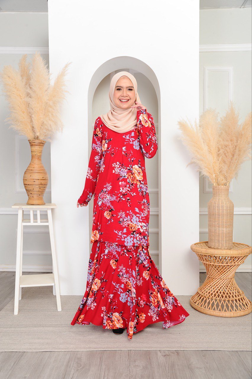 Red mom 3 (ADULT) NELISSA KURUNG -CRIMSON RED - Image 1