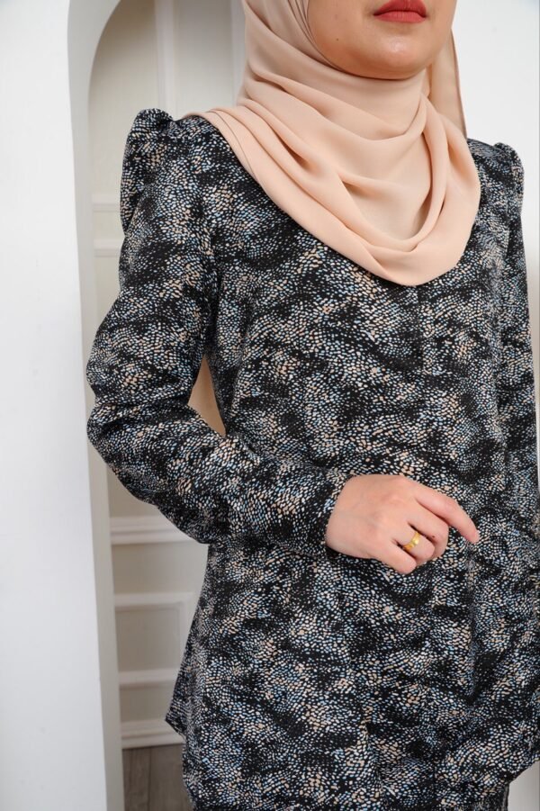 (ADULT) ELAINE KURUNG -BLACK