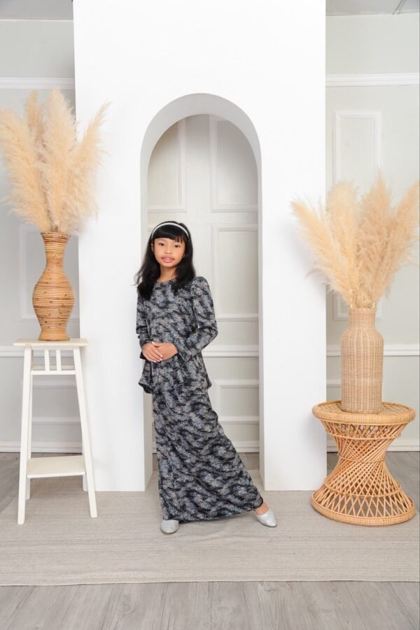 (KIDS) ELAINE KURUNG -BLACK