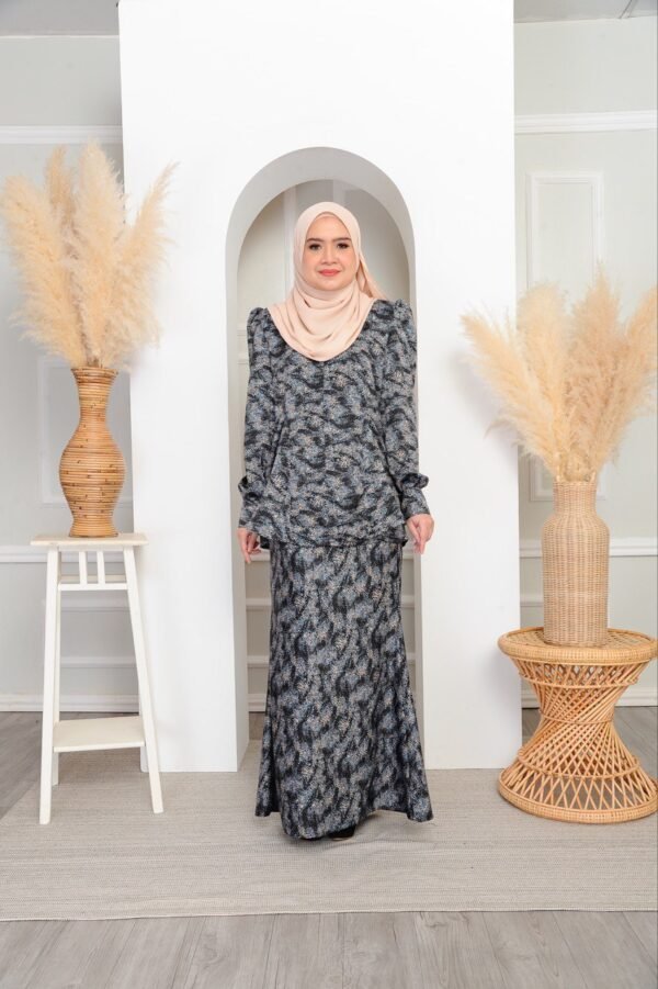 (ADULT) ELAINE KURUNG -BLACK