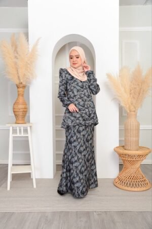 (ADULT) ELAINE KURUNG -BLACK