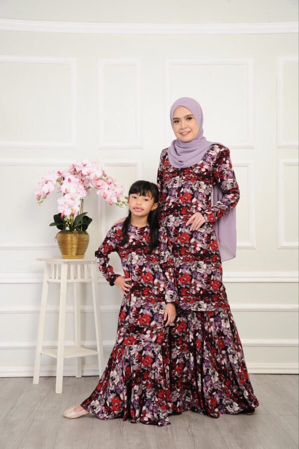 (ADULT) NELISSA KURUNG -BLACK/RED