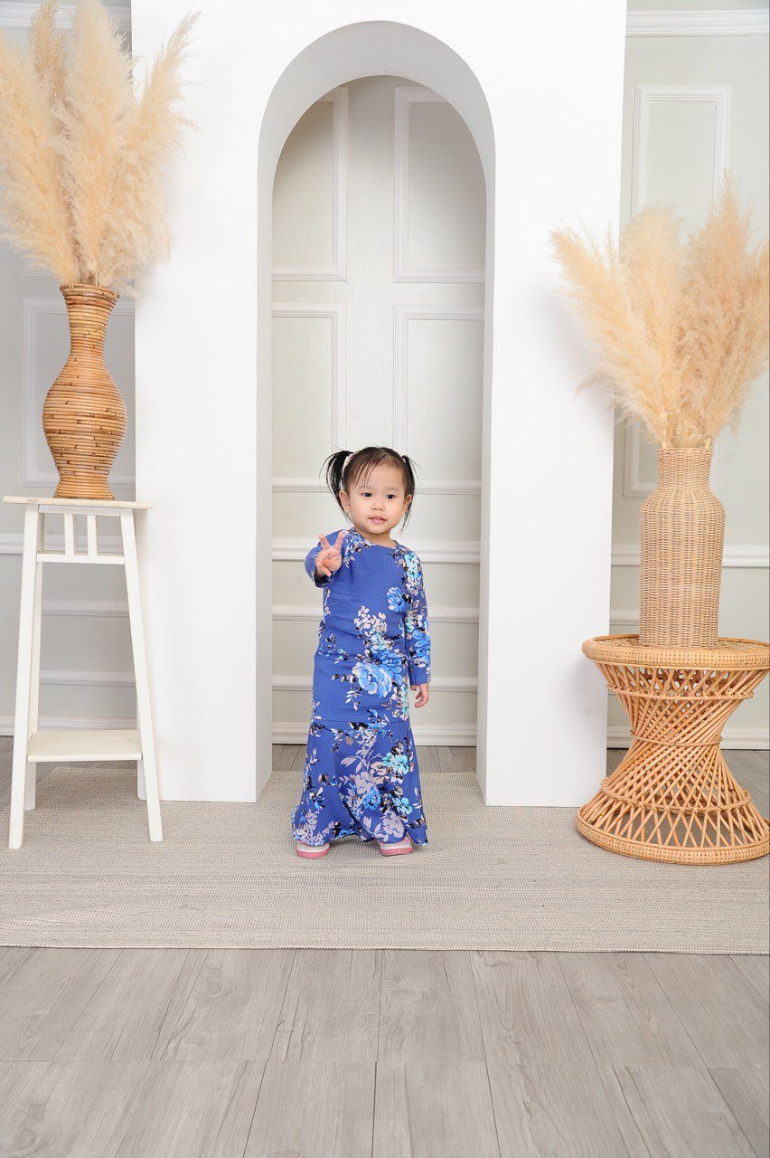 blue kids 2 (KIDS) NELISSA KURUNG -CORNFLOWER BLUE - Image 4