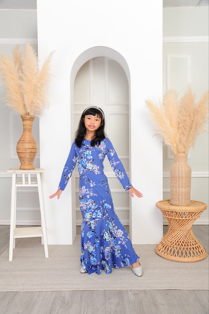 blue kids 5 (KIDS) NELISSA KURUNG -CORNFLOWER BLUE - Image 3