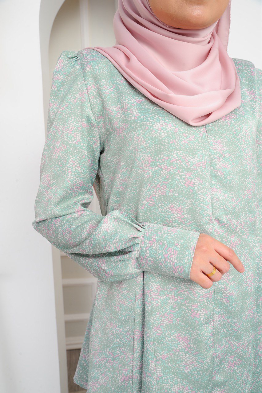 mint closeup (ADULT) ELAINE KURUNG -MINT - Image 3