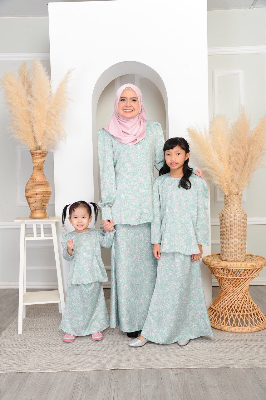 mint family 3 (ADULT) ELAINE KURUNG -MINT - Image 5