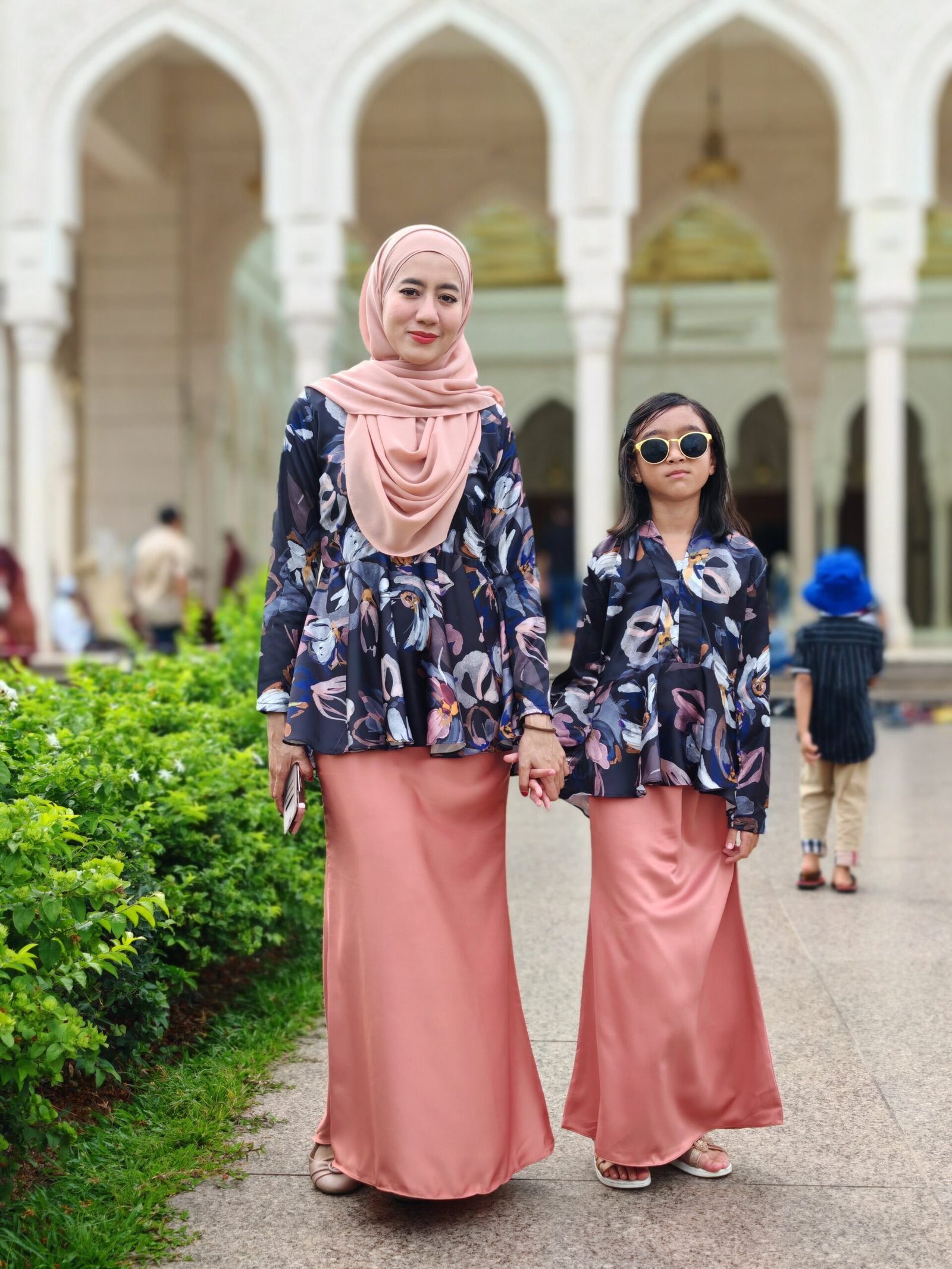 black 3 (KIDS) TIARA KEBAYA PEPLUM -BLACK - Image 4