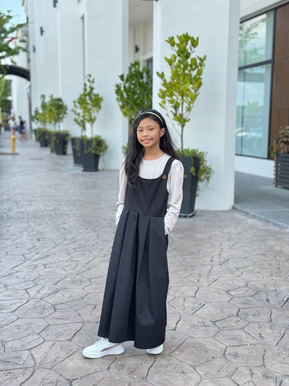 Black Kids 2 (KIDS) CALA PINAFORE -BLACK - Image 1