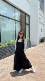 (KIDS) CALA PINAFORE -BLACK - Image 2