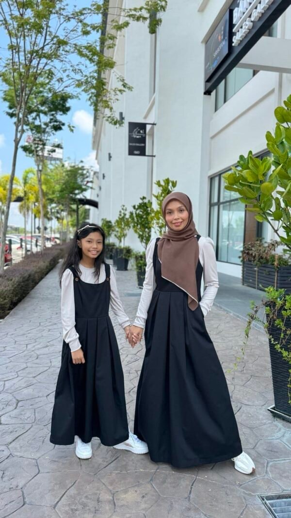 (ADULT) CALA PINAFORE -BLACK