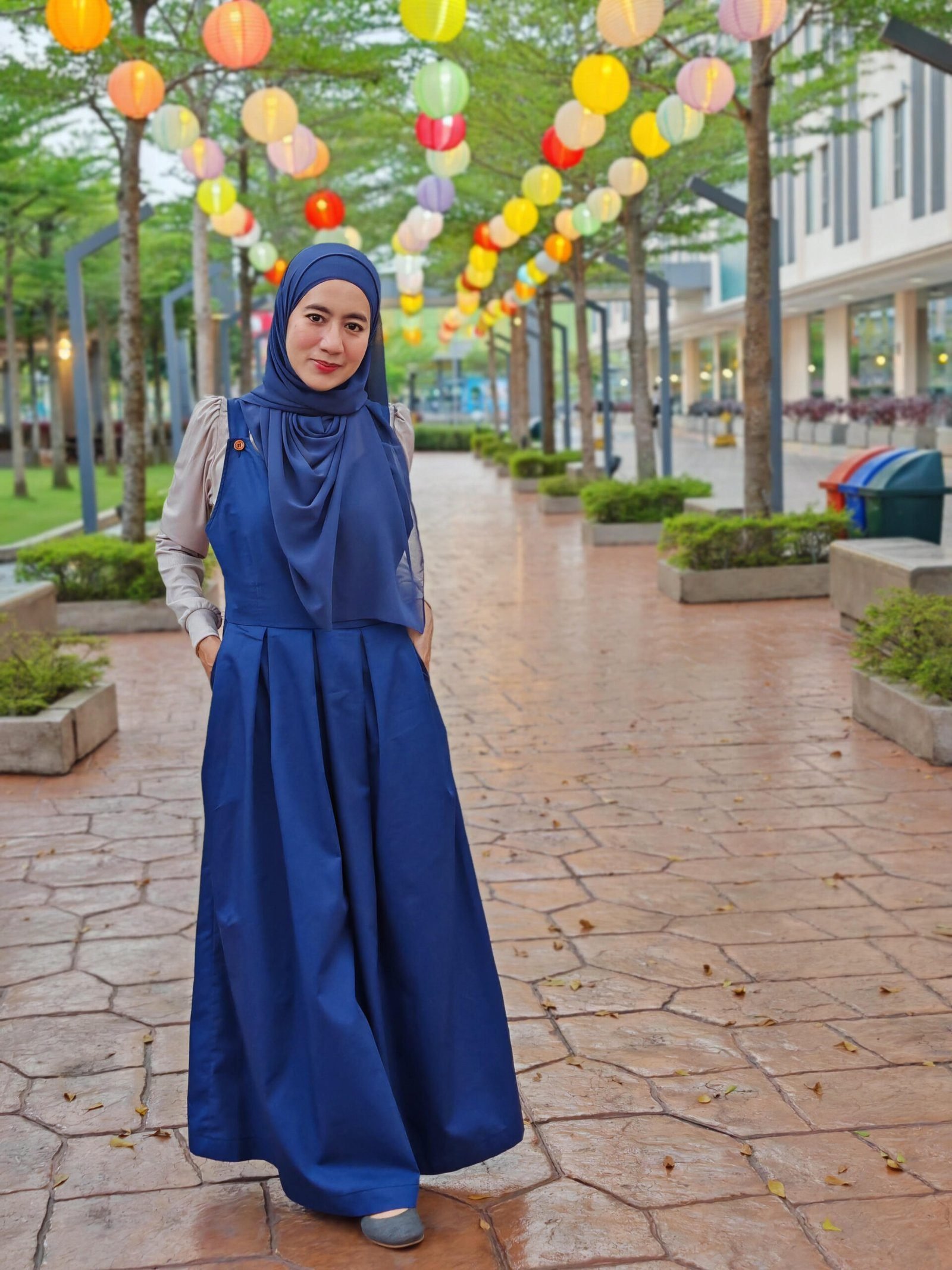 Blue Mom 6 (ADULT) CALA PINAFORE -BLUE - Image 2