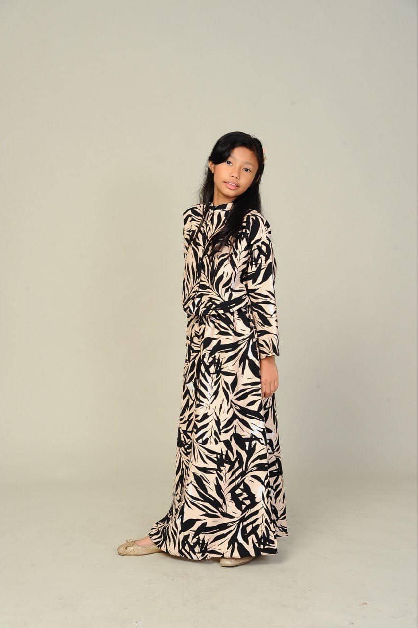 Ivory Kids studio 2 (KIDS) NELLY TOP & SKIRT -IVORY - Image 1