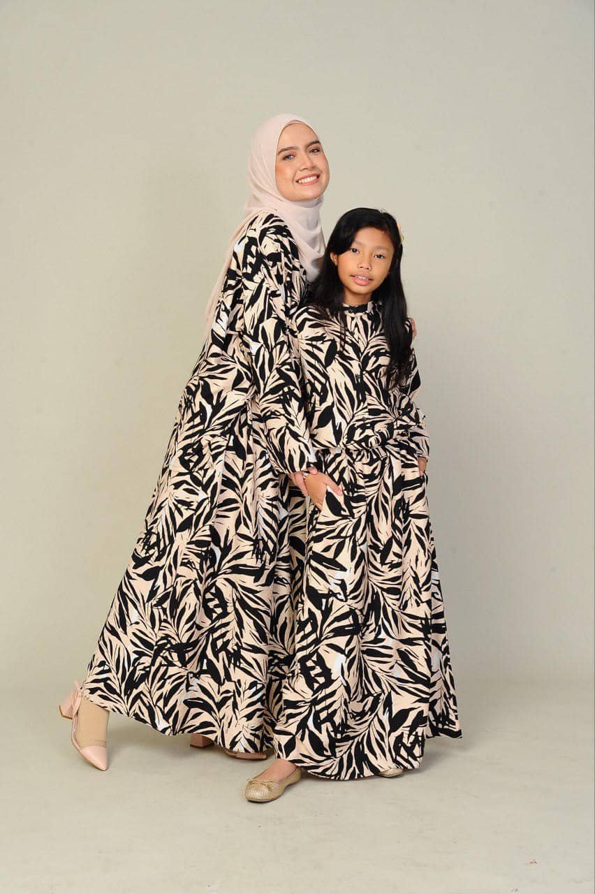 Ivory Pair studio (KIDS) NELLY TOP & SKIRT -IVORY - Image 5