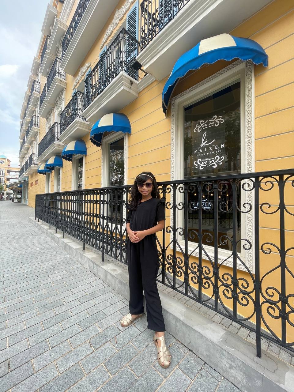 black kids 2 (KIDS) AMBER JUMPSUIT -BLACK - Image 3