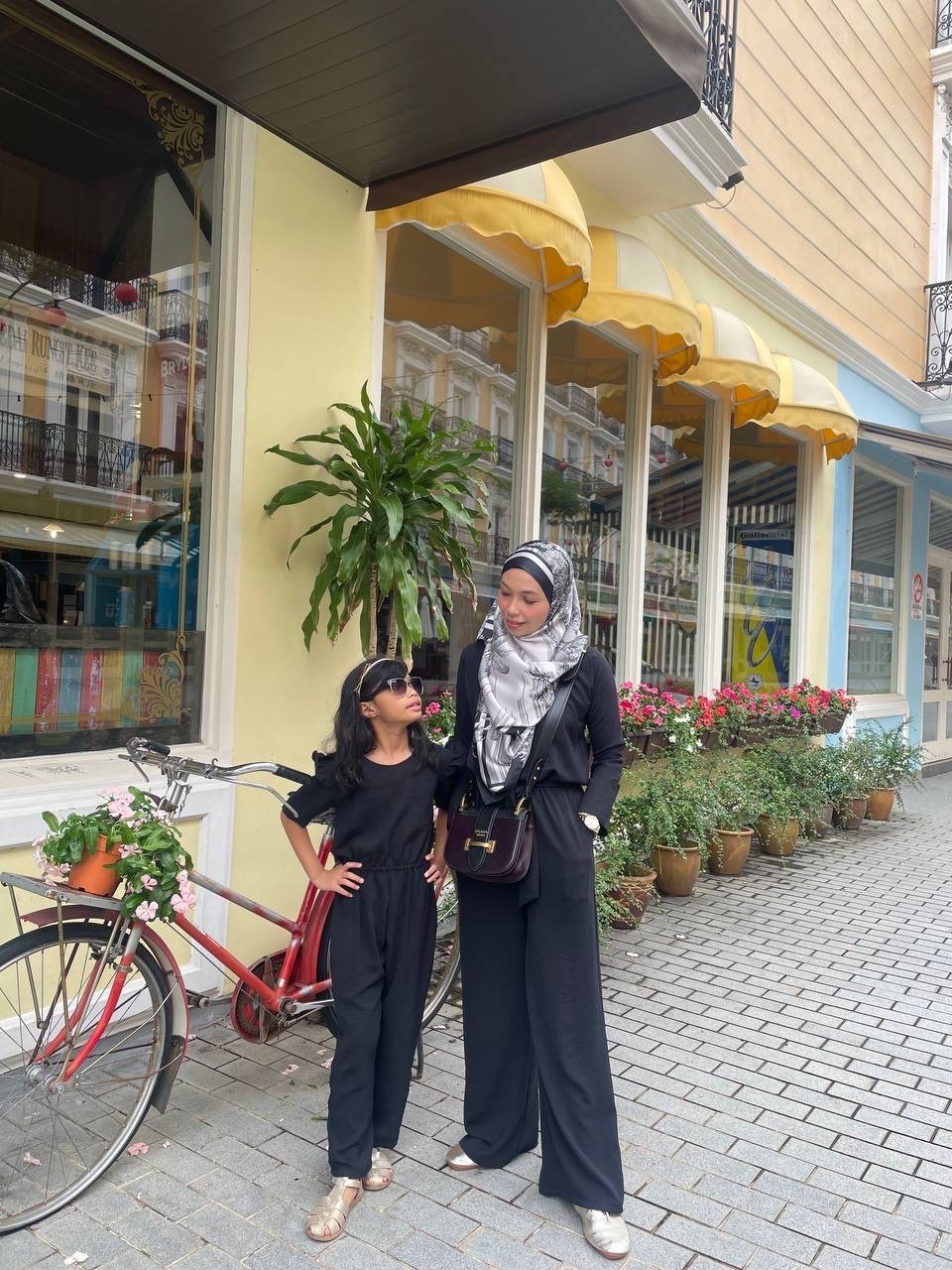 black pair 3 (KIDS) AMBER JUMPSUIT -BLACK - Image 6