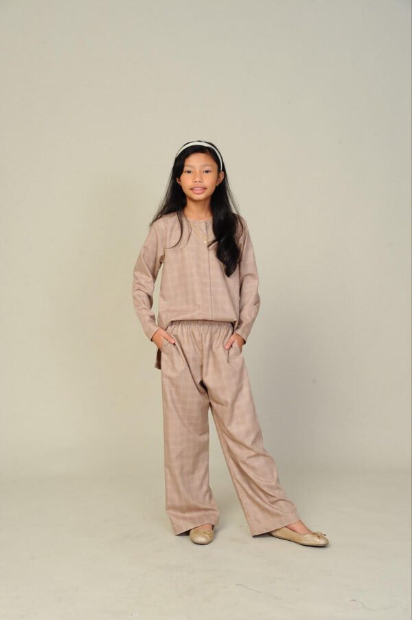 (KIDS) DAPHNE TOP & PANTS -NUDE BROWN (AS-IS)