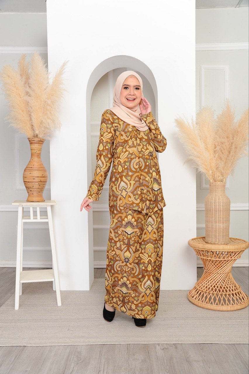 brown mom 2 (ADULT) SEROJA KEBAYA -BROWN - Image 3