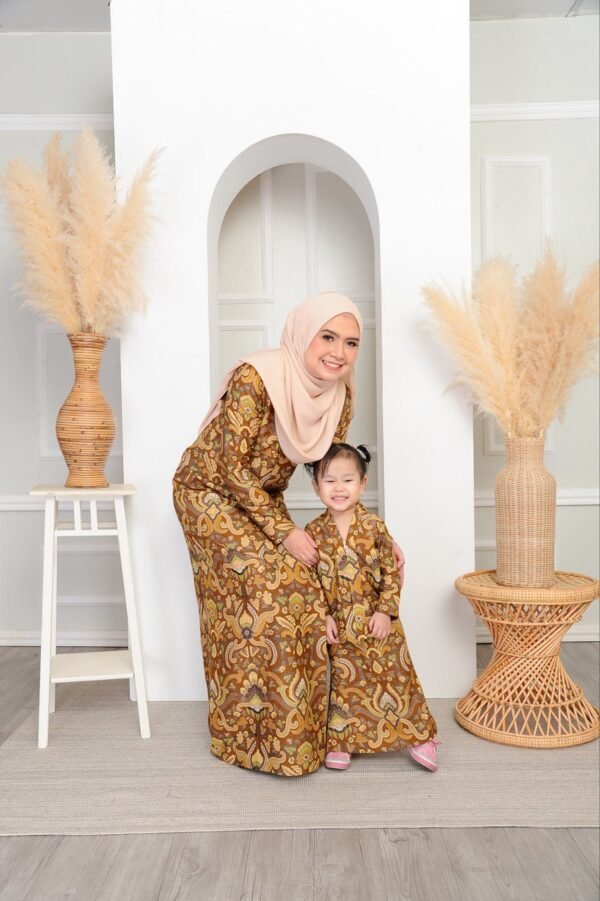 (KIDS) SEROJA KEBAYA -BROWN