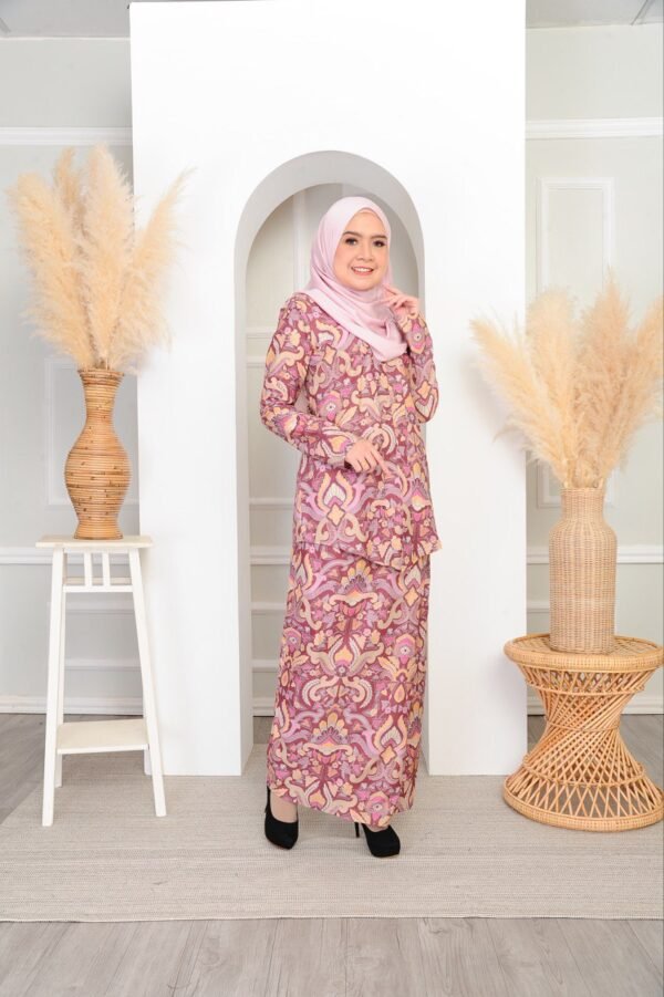 (ADULT) SEROJA KEBAYA -DUSTY PURPLE