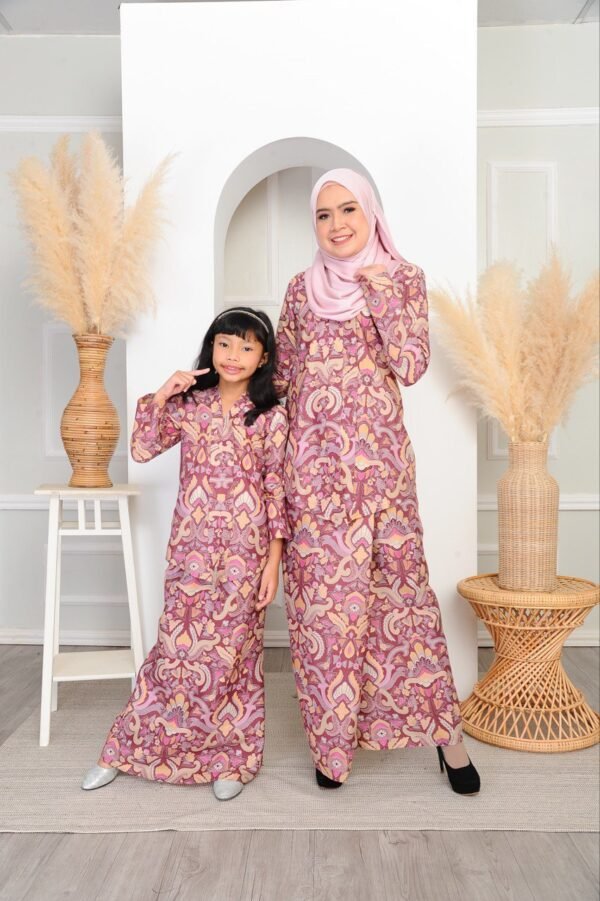 (ADULT) SEROJA KEBAYA -DUSTY PURPLE