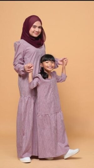 (KIDS) ERIKA DRESS -MAROON (AS-IS)