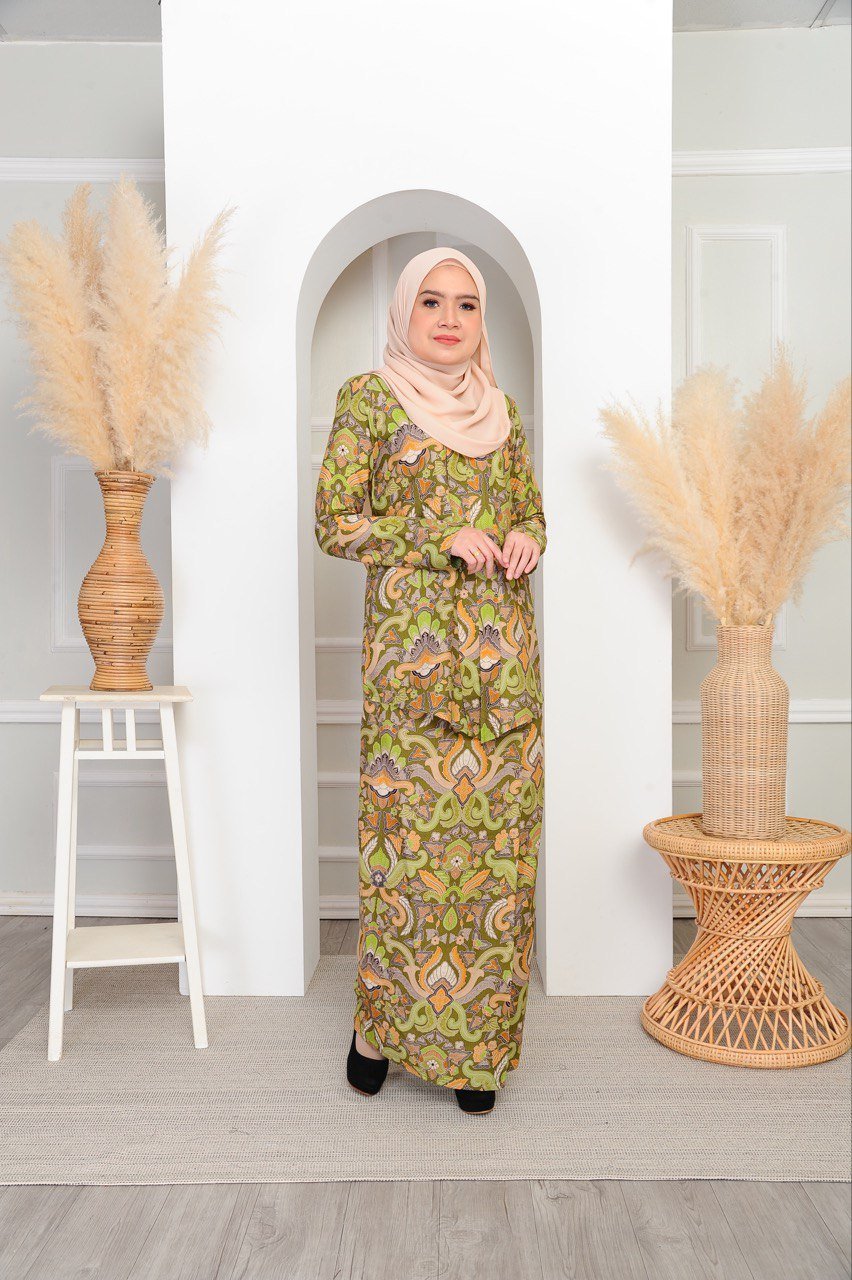 green mom (ADULT) SEROJA KEBAYA -GREEN - Image 2