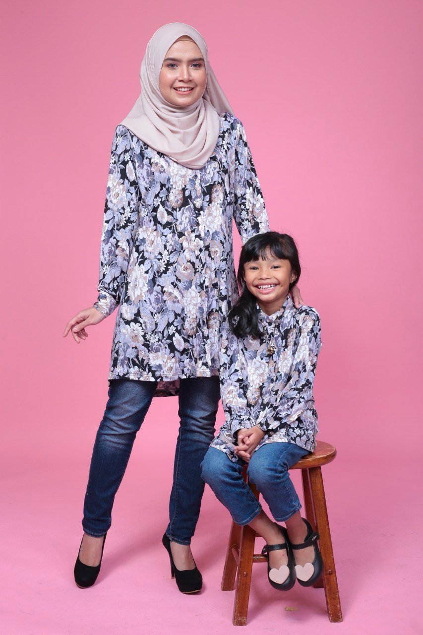 black pair 4 (KIDS) DEANDRA TOP -BLACK - Image 4