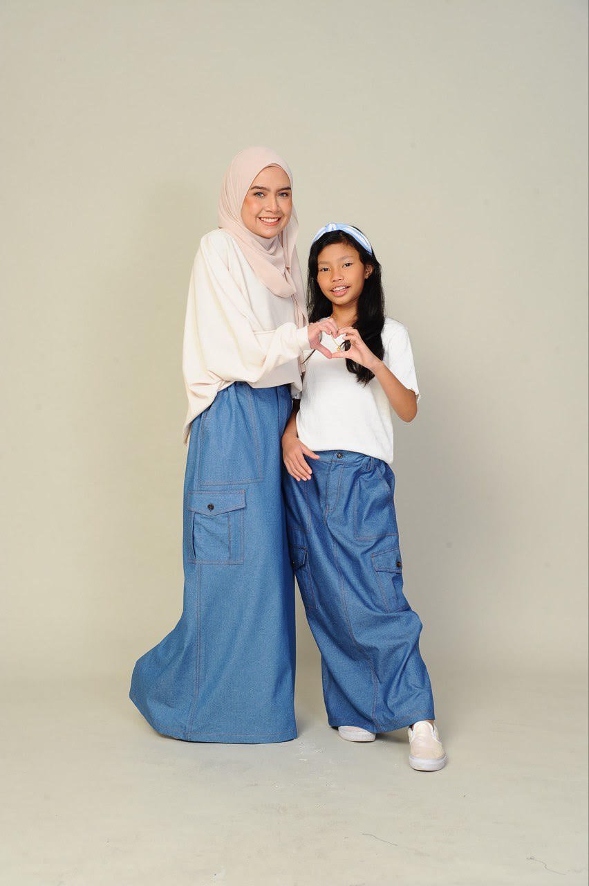 denim pair (KIDS) NIKKI CARGO SKIRT -DENIM - Image 9