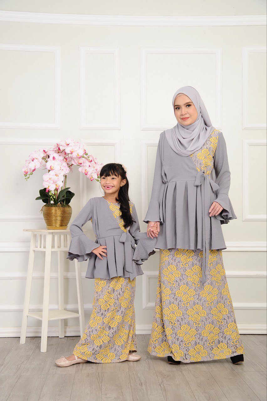 grey pair (KIDS) JASMINE LACE KURUNG -GREY - Image 4