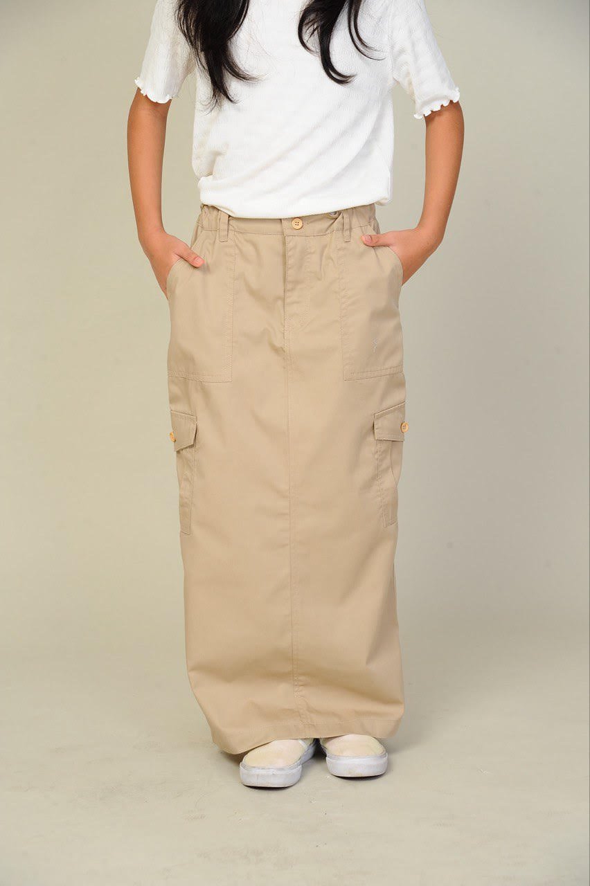 khaki kids 3 (KIDS) NIKKI CARGO SKIRT -KHAKI - Image 1