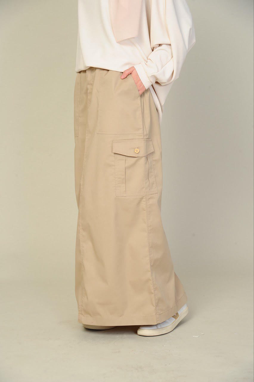 khaki mom 6 (ADULT) NIKKI CARGO SKIRT -KHAKI - Image 3