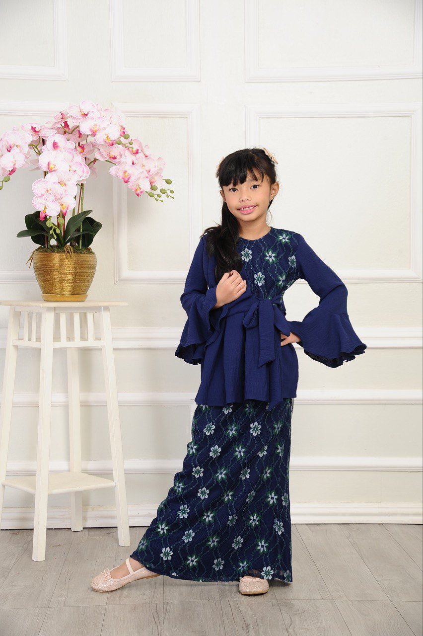 navy child (KIDS) JASMINE LACE KURUNG -BLUE - Image 1