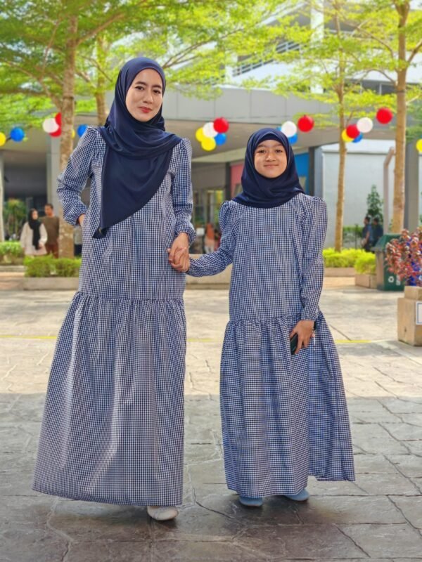 (ADULT) ERIKA DRESS -DARK NAVY (AS-IS)