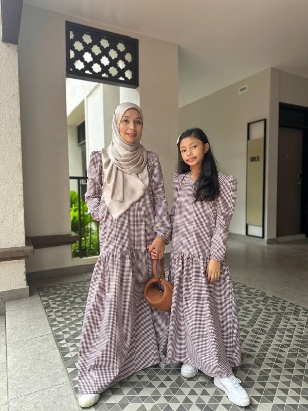 (ADULT) ERIKA DRESS -BROWN