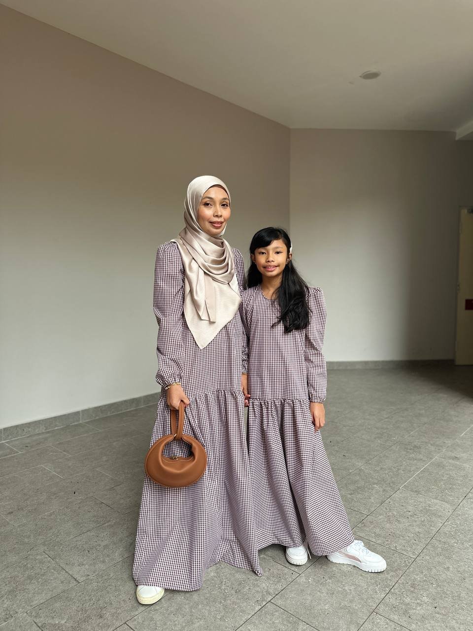 brown pair 7 (KIDS) ERIKA DRESS -BROWN - Image 4